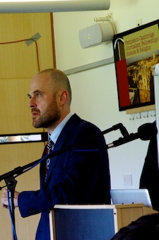 Photo credit: Julia Vitullo-Martin; Description: Alva Noe lecturing at Templeton-Cambridge Fellowships Photo credit: Julia Vitullo-Martin; Description: Alva Noe lecturing at Templeton-Cambridge Fellowships